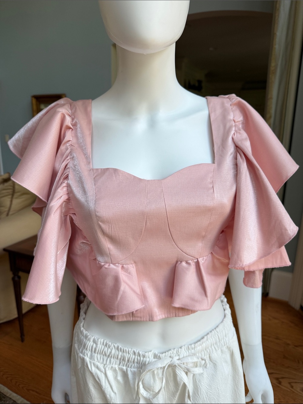 Onwelft Soft Pink Sweetheart Crop Top with Flutter Sleeves